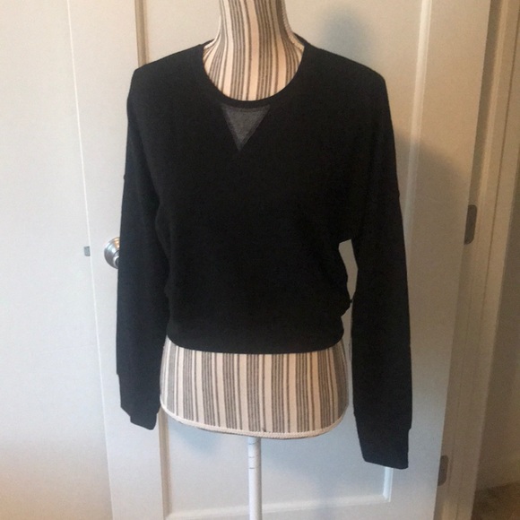 Glyder Cropped Activewear Sweatshirt - Picture 3 of 8